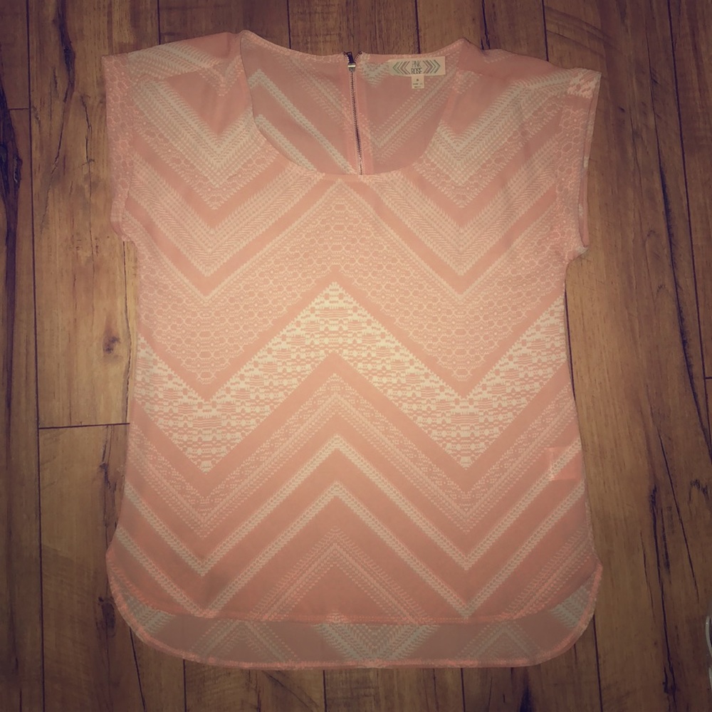 Short sleeve pink rose boho print shirt - like new